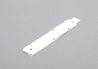 Originales Emblem OEM 51148413710 für BMW Z3 E36 3.0i CN51, CN52 und 3,0 CN61, CN62 (2000-2002). Ideal zum Austausch des vorderen oder hinteren Logos. Original BMW Stück.