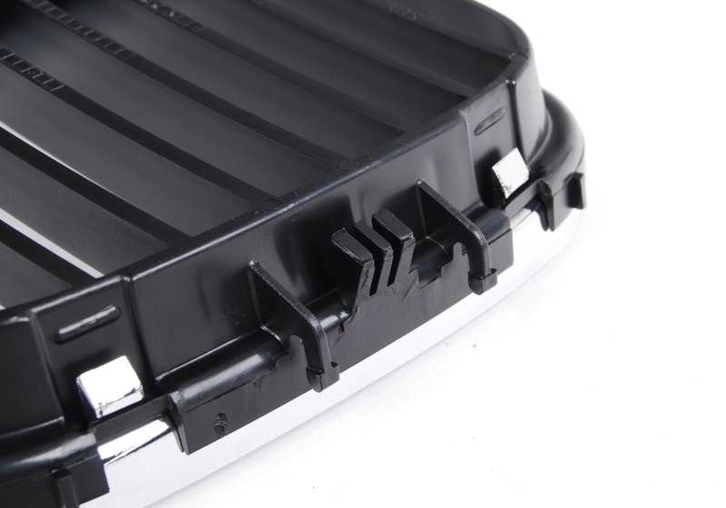 Right decorative grid 51138124272 for BMW E31 840CI, 840i and 850csi. Original BMW.