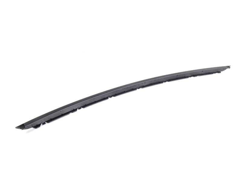 Cubierta inferior paragolpes delantero OEM 51711970245 para BMW E31. Original BMW.