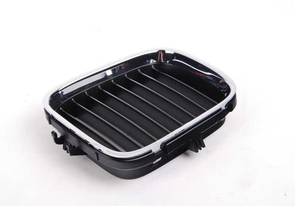 Rejilla embellecedora izquierda OEM 51138124271 para BMW E31 {840Ci, 840i, 850CSi}. Pieza original BMW.