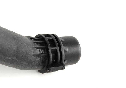 Tubo retorno calefacción al termostato OEM 17127525870 para BMW E90, E91, E92, E84 (325i xDrive). Repuesto original BMW.