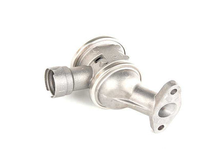 Válvula de retención OEM 11727553101 para BMW E60, E61, E63, E64, E65, E66 (modelos 545i y 645Ci con motor N62). Componente original para sistema de reducción de emisiones. Original BMW.