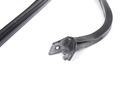 Junta de puerta izquierda OEM 51211929895 para BMW E30 318i y 320i (todos los modelos compatibles) entre 1986 y 1993. Original BMW.