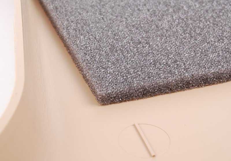 Revestimiento pilar central derecho inferior OEM 51438207198 para BMW E39. Original BMW.