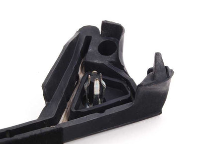 Cubierta derecha OEM 51721940066 para BMW E30. Original BMW.