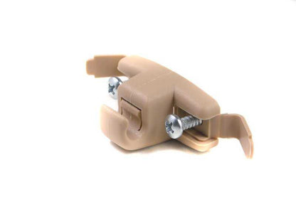 Soporte parasol beige claro OEM 51168243575 para BMW Serie 3 E46. Original BMW.