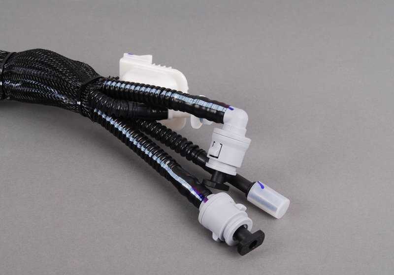 Unidad de bombeo derecha con bomba de depósito para BMW E60, E61N, E63, E64 (OEM 16117373524). Original BMW