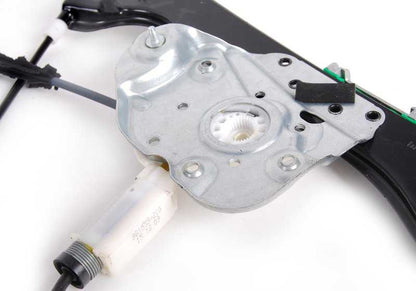 Elevalunas eléctrico delantero izquierdo OEM 51337198909 para BMW E85, E86. Original BMW.