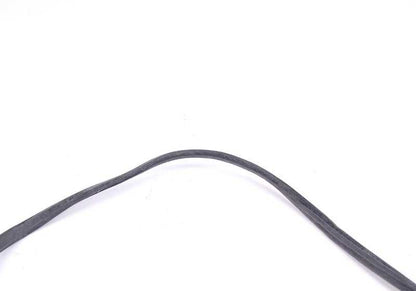 Junta embellecedora OEM 51361904919 para BMW E30 {316i, 318i} (modelos con motor M10, cambio manual y automático). Original BMW.