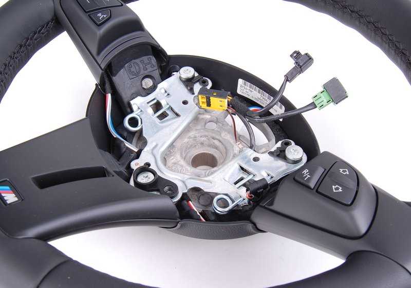 BMW M Sport STRNG WHL WHL VOLHO, AIRB.LEATH., Black Multifunc para BMW Z4 E85. BMW original