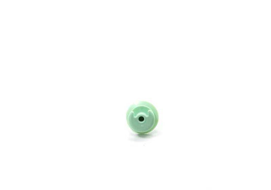 Clip plástico OEM 51418101204 para BMW E36, E46, E32, E38, E65, E66, E31. Usado en puertas, maletero y paneles interiores. Original BMW.