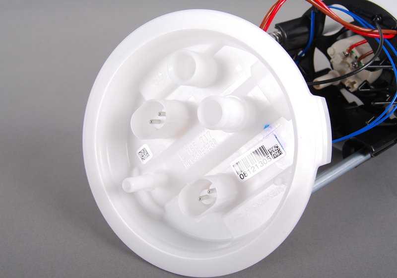 Ersatzkit Kraftstoffpumpe / Kraftstoffspiegel Sensor für BMW E82, E88, E90, E91, E92, E93, X1 E84 (OEM 16147163298). Original BMW.