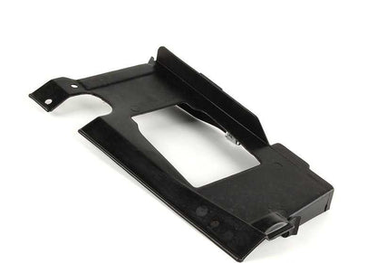 Protección lateral derecha del compartimento del motor OEM 51718163836 para BMW E38. Original BMW.
