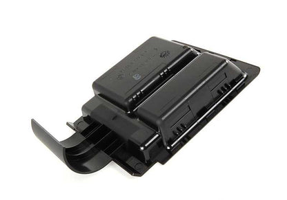 Soporte posavasos negro OEM 51168228810 para BMW E46. Pieza original BMW para consola central/ reposabrazos.