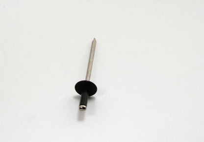 Remache ciego para BMW Serie 3 E30, E36 (OEM 54311972216). Original BMW.