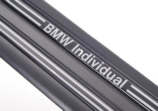 Izquierdo posteriore che abbellisce OEM 51477893997 per BMW E46 316i. Compatibile con versioni con cambiamento manuale e automatico. BMW originale.