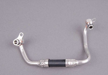 Tubo de refrigeración del turbo OEM 11537558901 para BMW E60, E61, E71, E82, E88, E89, E90, E91, E92, E93, F01, F02. Compatible con motores N54. Original BMW.