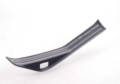Cubre trasero derecho para BMW Serie 3 E46 (OEM 51477893998). Original BMW