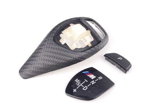 Embellecedor M Performance carbono OEM 61312250698 para BMW F20, F21, F22, F23, F30, F31, F34, F35, F32, F33, F36, F25, F26 con cambio automático deportivo. Original BMW.