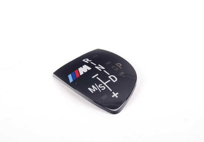 Embellecedor M Performance carbono OEM 61312250698 para BMW F20, F21, F22, F23, F30, F31, F34, F35, F32, F33, F36, F25, F26 con cambio automático deportivo. Original BMW.