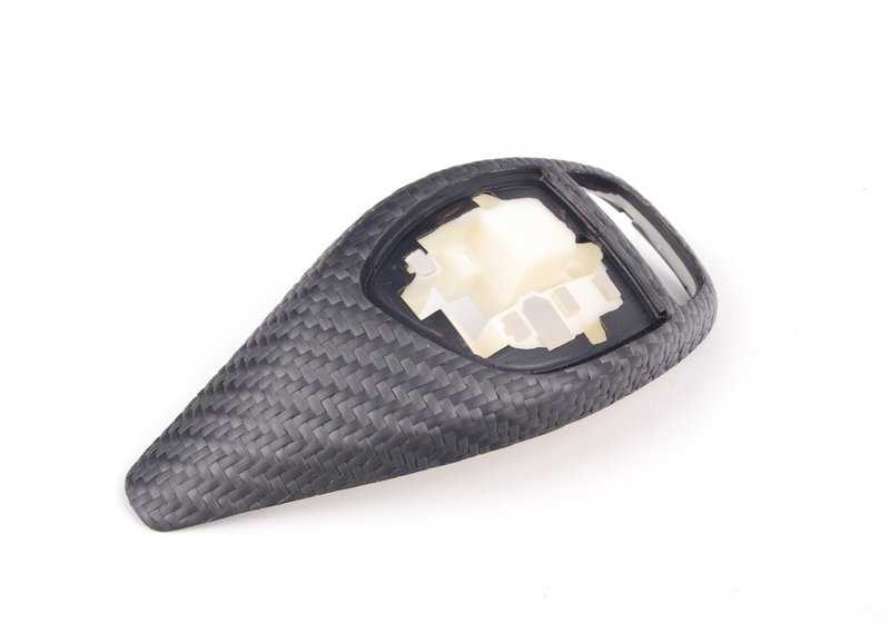 Embellecedor M Performance carbono OEM 61312250698 para BMW F20, F21, F22, F23, F30, F31, F34, F35, F32, F33, F36, F25, F26 con cambio automático deportivo. Original BMW.