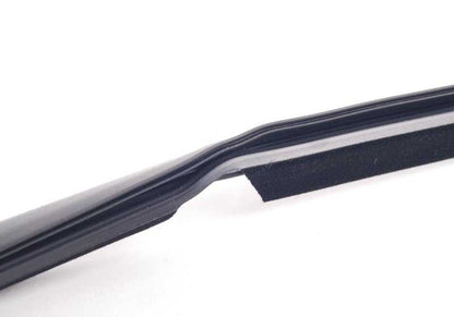 Cubierta pozo exterior izquierda OEM 51348194771 para BMW Serie 3 E46 316i, 318d... y más. Original BMW.