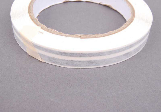 Tiras decorativas para BMW Series 3 E21, E30, E36 Série 5 E12, E28, E34 Série 6 E24 Série 7 E23, E32 Série 8 E31 (OEM 51141933217). BMW original