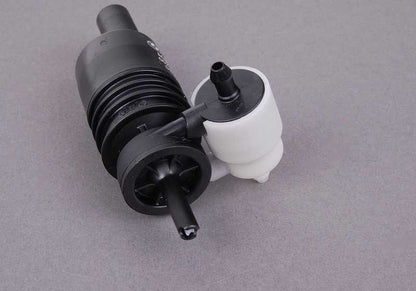 Bomba de agua del limpiaparabrisas OEM 67128377987 para MINI 3/20, 2000, 2002, E3, E36, Z3, I01, R55, R56, R57, R58, R59, R60, R61. Original MINI.
