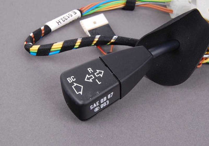 Interruptor de intermitentes, luces cortas y largas OEM 61318360913 para BMW E36, Z3. Original BMW.