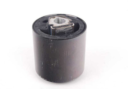 Silentblock OEM 31126769715 para BMW X5 E53 (3.0d y 3.0i, todos los modelos con tracción total y cambio manual/automático, 2001-2006). Original BMW.
