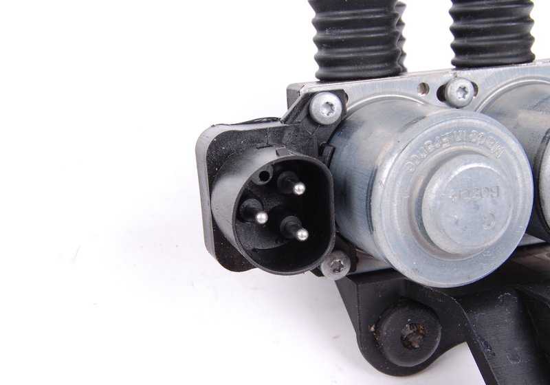 Válvula de agua para BMW E36 (OEM 64118376297). Original BMW