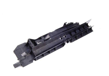 Soporte módulo izquierdo OEM 17118572188 para BMW E70, E71, F15, F16. Original BMW.