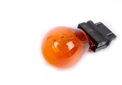Ambar intermittent bulb OEM 63217164760 for BMW E53. Compatible with halogen and xenon headlights. Original BMW replacement.