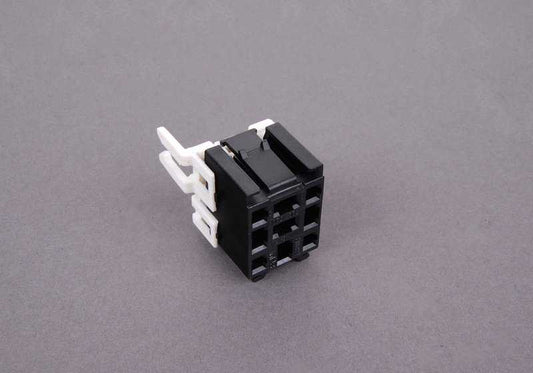 Zócalo de relé blanco y negro OEM 61131389113 para BMW {E30, E31, E32, E34, E36, E38, E39, E46, E53, E60, E61, E63, E64, E65, E66, E70, E71, E81, E82, E83, E84, E87, E88, E89, E90, E91, E92, E93, F01, F02, F04, F06, F07, F10, F11, F12, F13, F15, F1