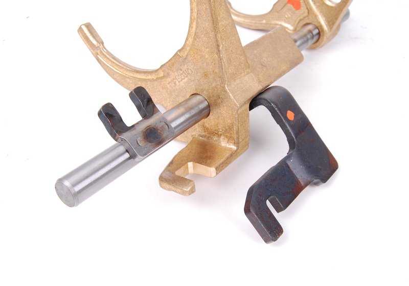 Conjunto eje selector cambio OEM 23311478809 para MINI R50 {One 1.4i, One 1.6i, Cooper} {Modelos compatibles: RA11, RA31, RA32, RA41, RA42, RC31, RC32, RC41, RC42}. Original MINI.