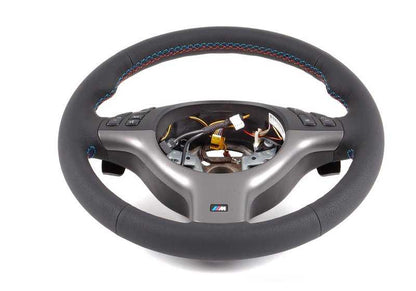 Volante de cuero M con airbag para cambio SMG OEM 32342282222 para BMW E46. Original BMW.