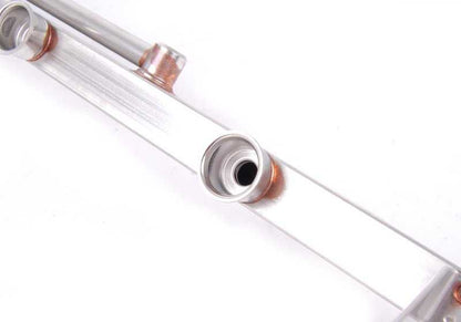 Tubo de inyección de combustible OEM 13537541452 para BMW E36, E46, E39, E60, E61, E65, E66, E83, E53, Z3, E85. Original BMW.