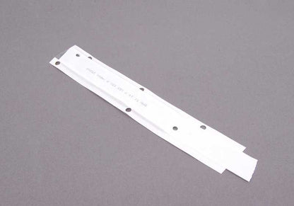 Emblema trasero adhesivo OEM 51147183151 para BMW Serie 3 E90, E90N. Original BMW.