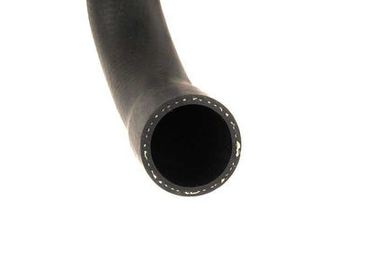 Manguera de refrigerante OEM 11531278925 para BMW E21, E30, E28. Compatible con motores M20 en variantes con cambio manual y automático. Original BMW.