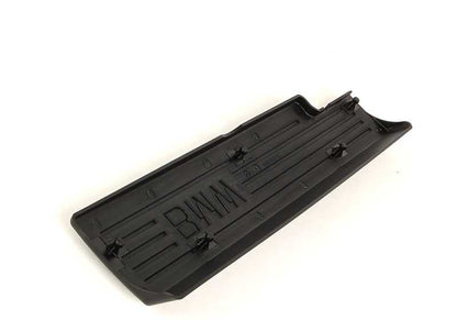 Tapa embellecedora motor OEM 11617535847 para BMW E81, E82, E87. Compatible con modelos 125i y 130i con motor N52K. Original BMW.