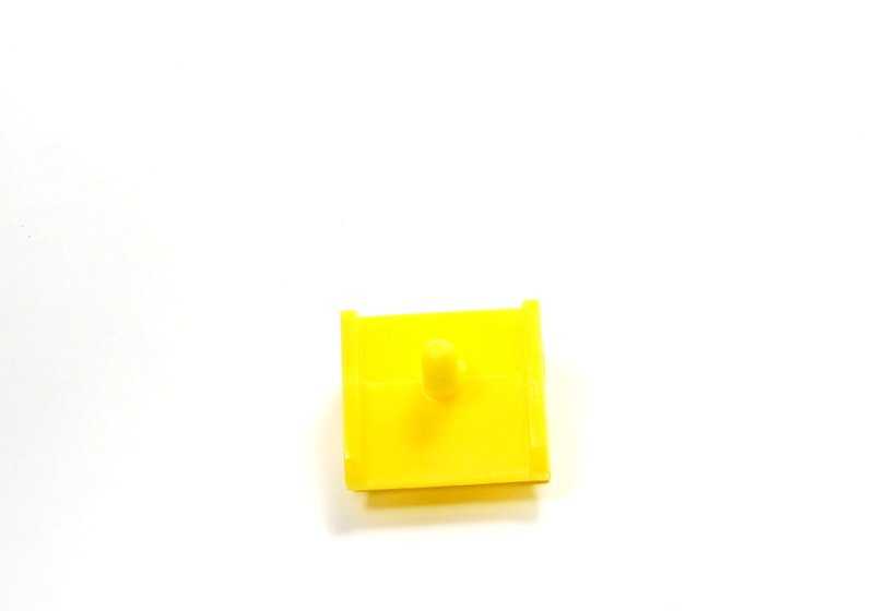 Clip for BMW E92, E92N, E93, E93N, E60, E60N, E61, E61N, E63, E63N, E64, E64N (OEM 51717066220). Genuine BMW