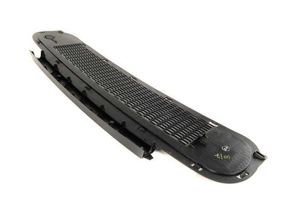 Rejilla decorativa delantera OEM 51117068396 para MINI R52 (Cooper) y R53 (Cooper S). Compatible con modelos fabricados entre 2001 y 2008. Original MINI.