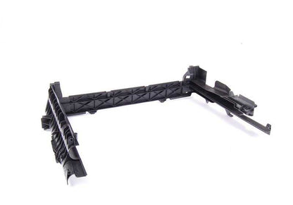 Soporte módulo radiador OEM 17112283094 para BMW E60, E61, E63, E64. Original BMW.