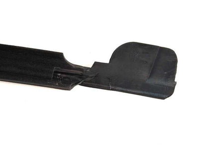 Cubierta pozo exterior derecha OEM 51211960648 para BMW Serie 3 E36 (316i, CA01, CA02, CA21, CA22…). Original BMW.