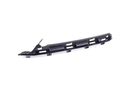 Suporte traseiro direito do para -choque OEM 51127165178 para BMW Z4 E85, E86. Compatível com todos os modelos Z4 2.0i, 2.5i, 2.5SI (2005-2008). Peça original da BMW.