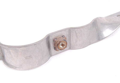 Soporte de tubo de escape delantero OEM 18207521347 para BMW E60, E61. Original BMW.