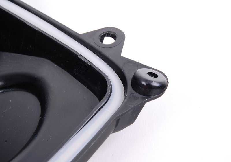 Tapa protectora faro Xenón derecho OEM 63127238814 para BMW E90, E91. Recambio original BMW.