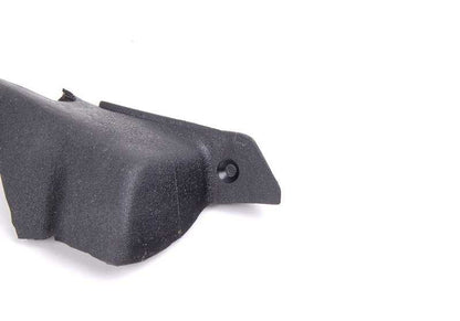 Junta puerta izquierda OEM 51211869921 para BMW E24 628CSi, 630CS. Compatible con versiones manuales y automáticas 1976-1987. Recambio original BMW.
