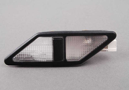 Luz de lectura interior trasera derecha OEM 63318376864 para BMW E36. Original BMW