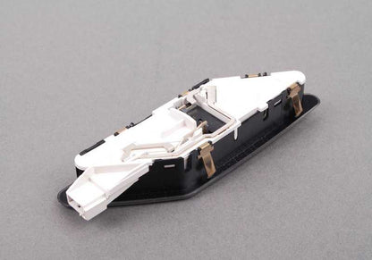 Luz de lectura interior trasera derecha OEM 63318376864 para BMW E36. Original BMW